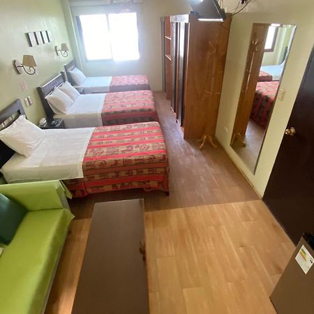 Hotel Tinkus Inn Lima Bagian luar foto