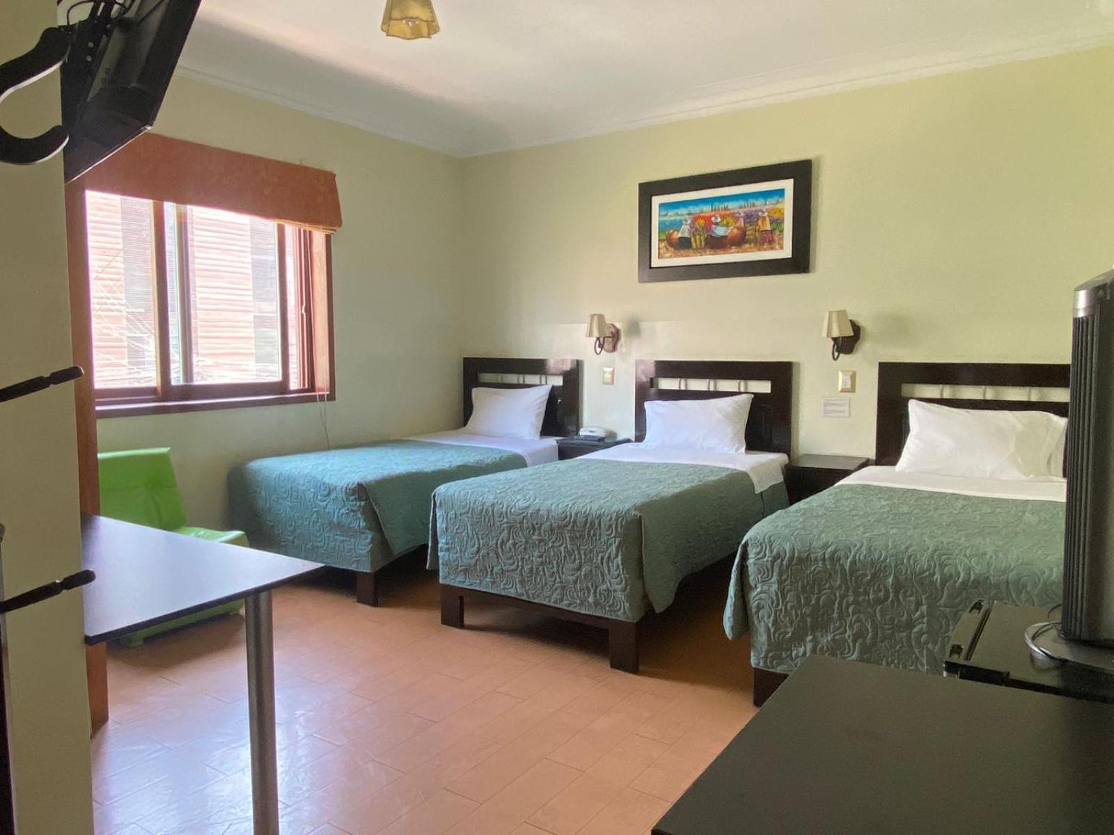 Hotel Tinkus Inn Lima Bagian luar foto