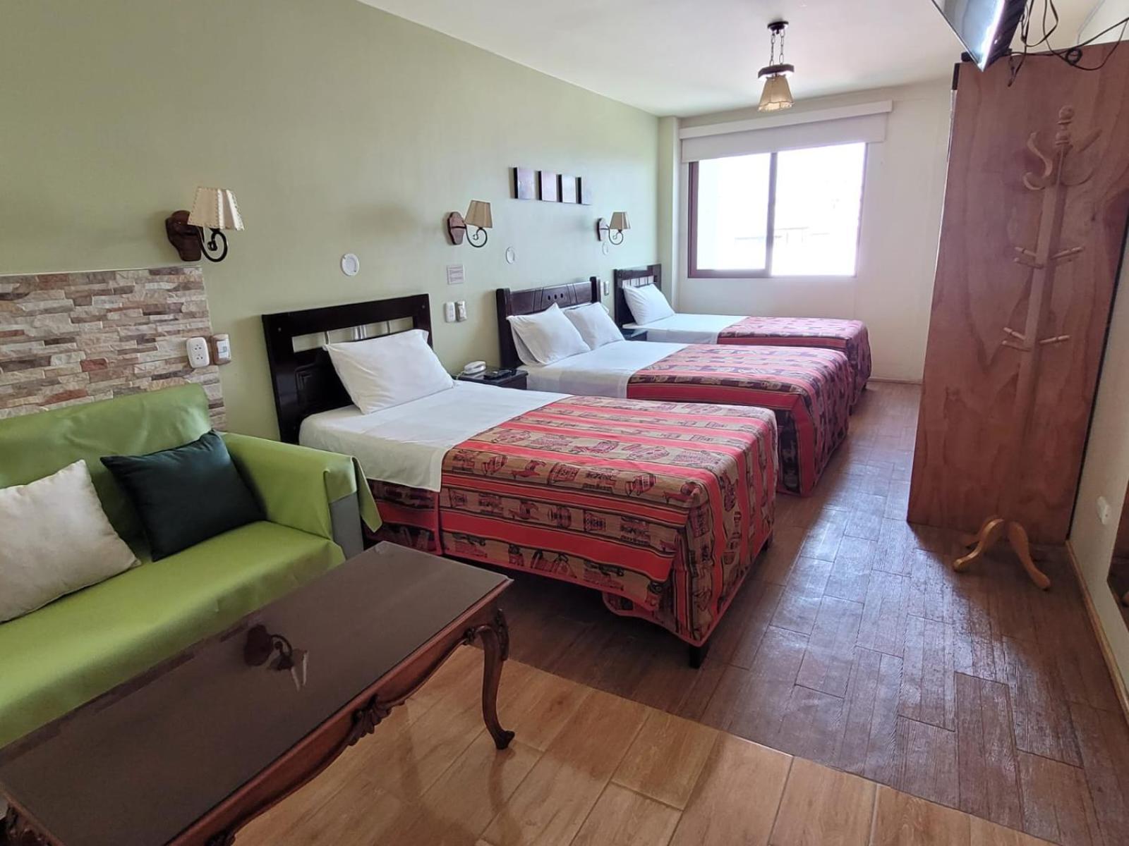 Hotel Tinkus Inn Lima Bagian luar foto